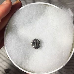Chamilia Jewelry - Umbrella in sand charm Chamilia Jewelry - Umbrella in sand charm